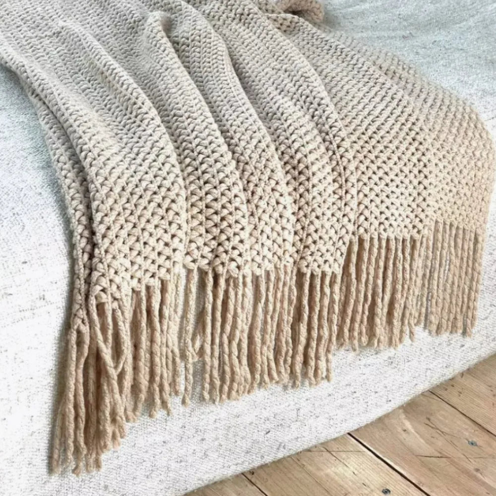 Amara Woven Blanket